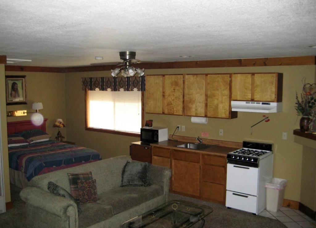 Majestic Moose Lodge - Coptic Village Big Bear Lake Room photo